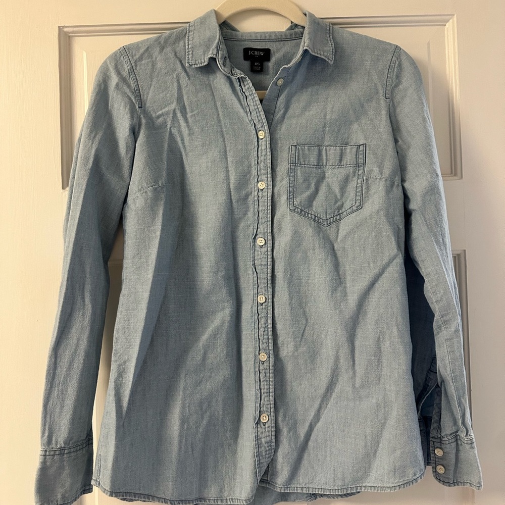 Jcrew chambray button up shirt, size xs